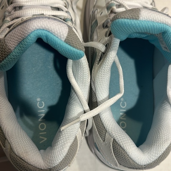 NWOT Vionic 23Walk lace up walking tennis shoes in white baby blue & gray - Picture 8 of 11